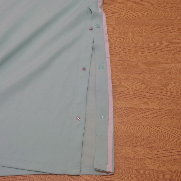 Adidas T-Shirt Dress Short Sleeve Girls 15-16 Years Green Popper Sides Trefoil - Picture 9 of 13